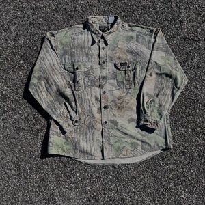 Vintage Men's Rattlers Brand Realtree Camo Button